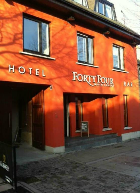 Forty Four Main Street Hotel Swords Exterior photo